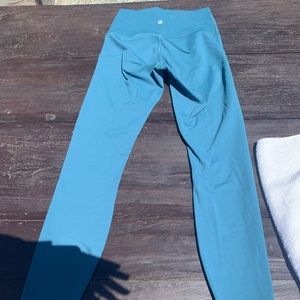NWOT lululemon wunder unders teal